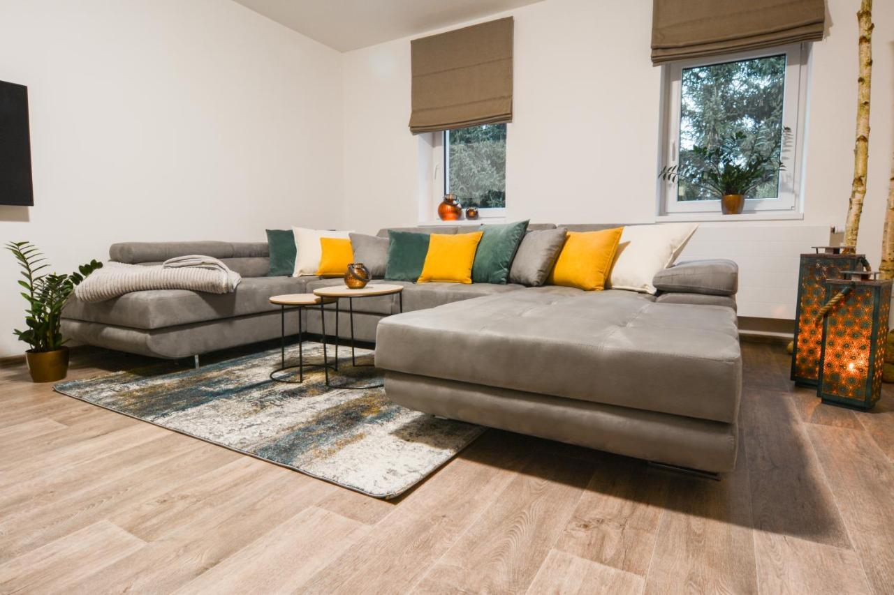 Prosecne Apartmany Victory Residence מראה חיצוני תמונה