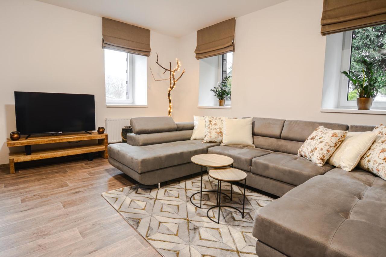 Prosecne Apartmany Victory Residence מראה חיצוני תמונה