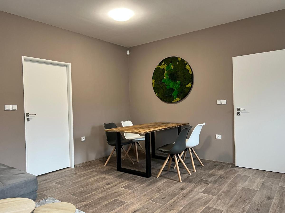 Prosecne Apartmany Victory Residence מראה חיצוני תמונה