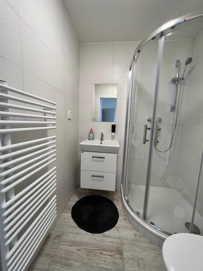 Prosecne Apartmany Victory Residence מראה חיצוני תמונה
