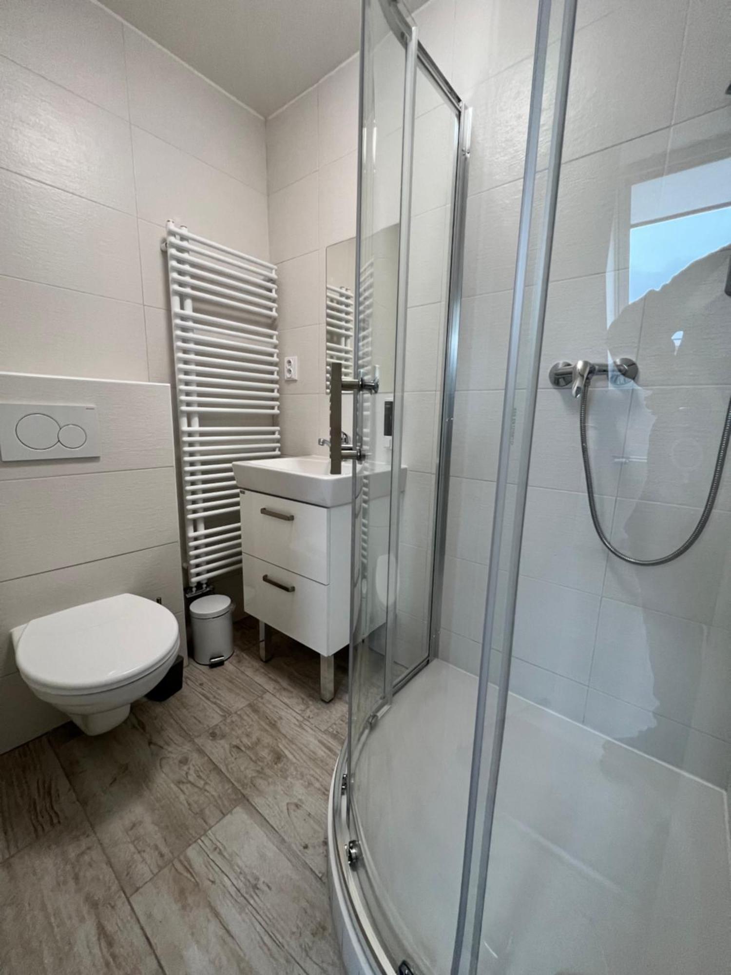 Prosecne Apartmany Victory Residence מראה חיצוני תמונה